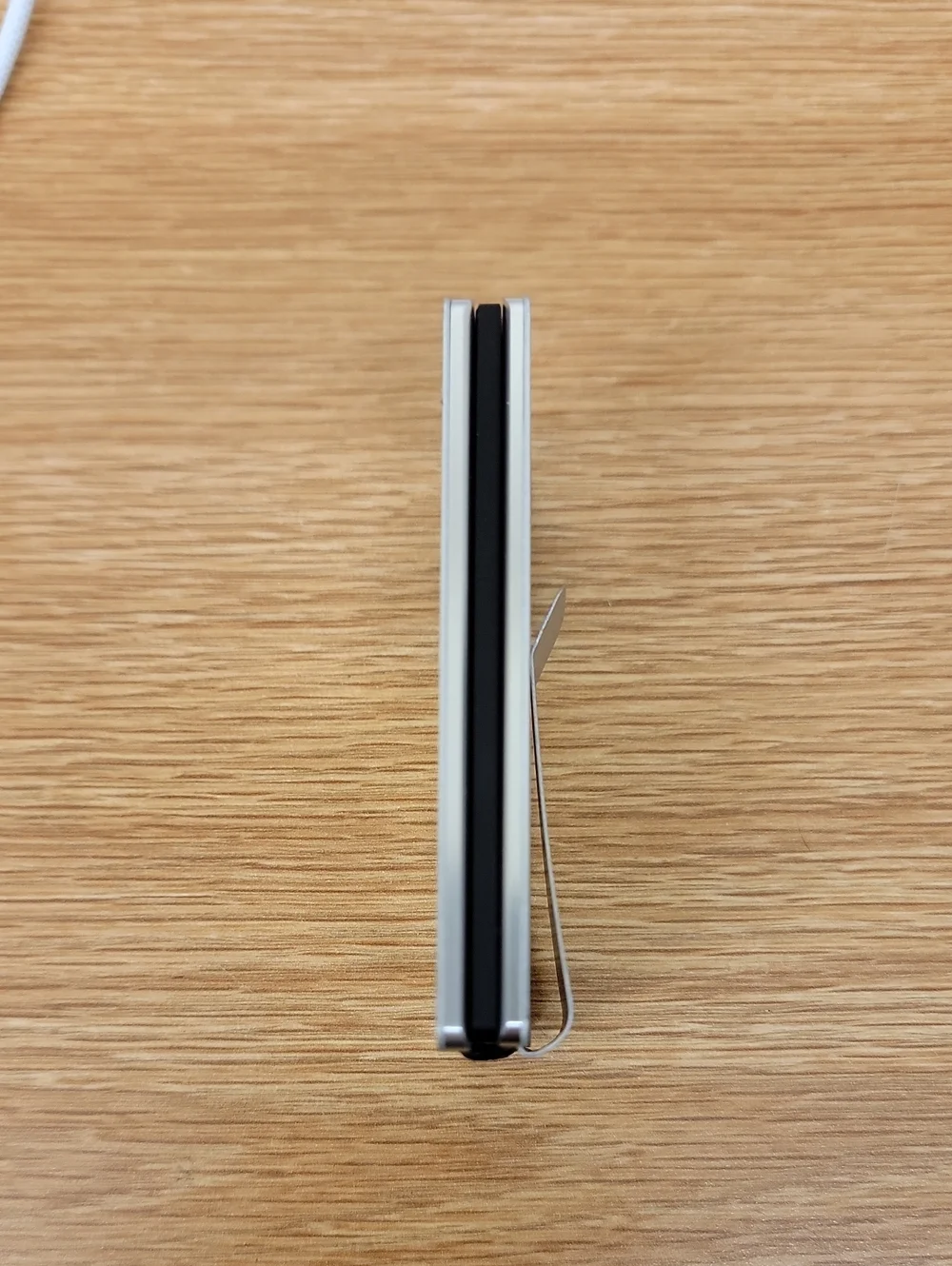 Sleek Aluminum Card Holder Wallet - Silver